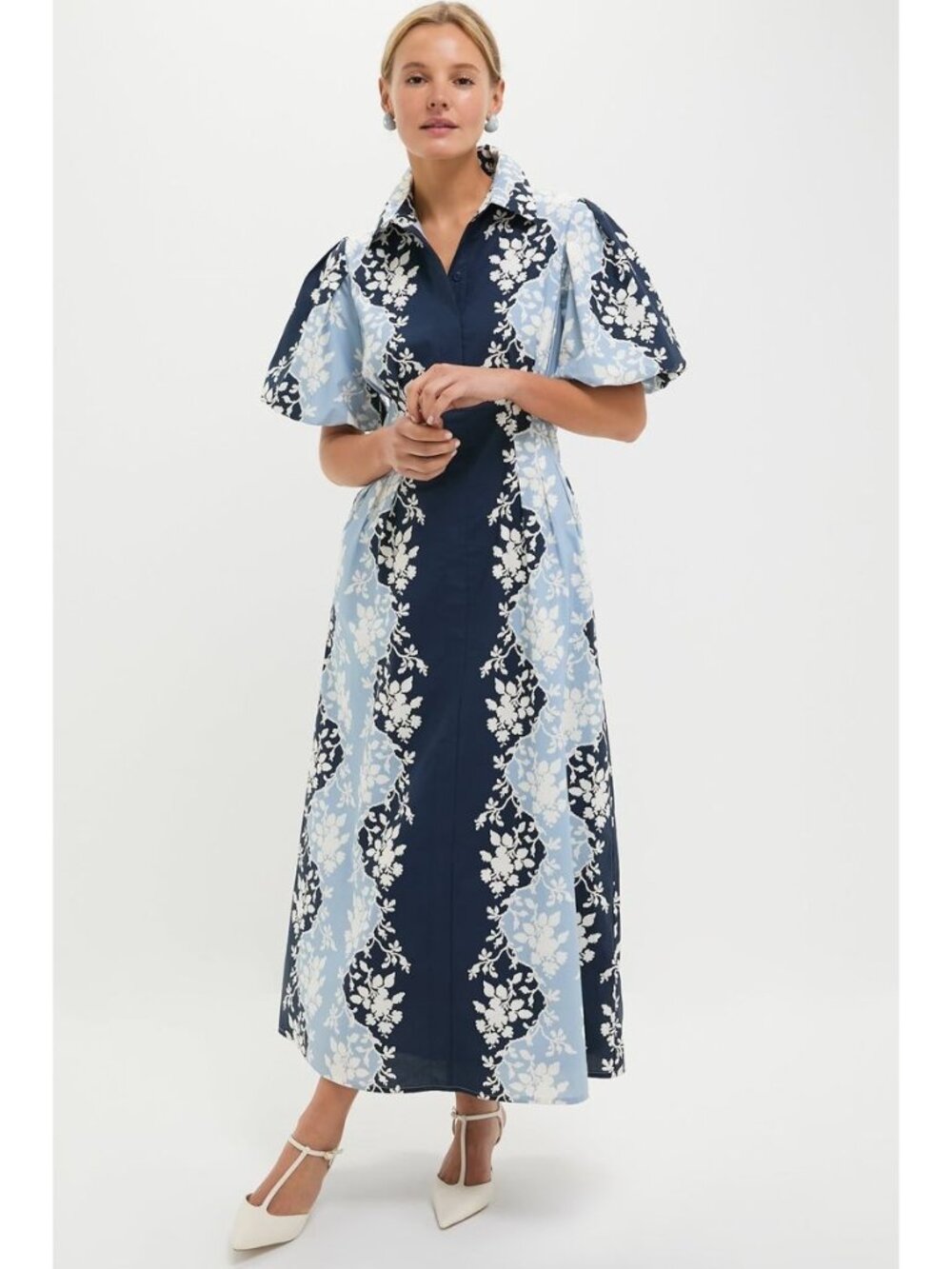 TUCKERNUCK Fog Floral Delaney Maxi Dress Blue Size Small NWT